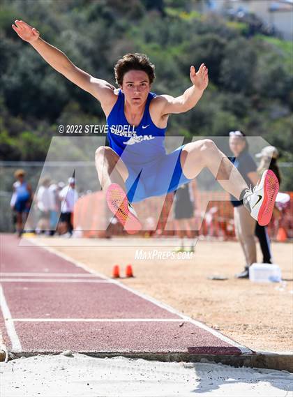 Thumbnail 1 in Elmer Runge Invitational photogallery.