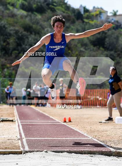 Thumbnail 1 in Elmer Runge Invitational photogallery.