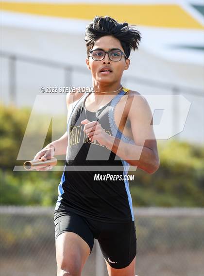 Thumbnail 1 in Elmer Runge Invitational photogallery.