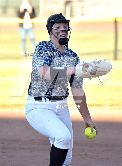 Thumbnail 1 in Folsom @ Ponderosa photogallery.