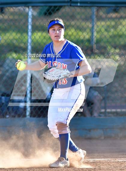 Thumbnail 2 in Folsom @ Ponderosa photogallery.