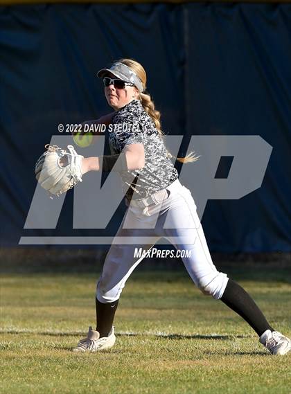 Thumbnail 1 in Folsom @ Ponderosa photogallery.