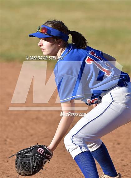 Thumbnail 2 in Folsom @ Ponderosa photogallery.
