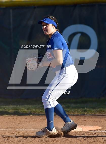 Thumbnail 3 in Folsom @ Ponderosa photogallery.