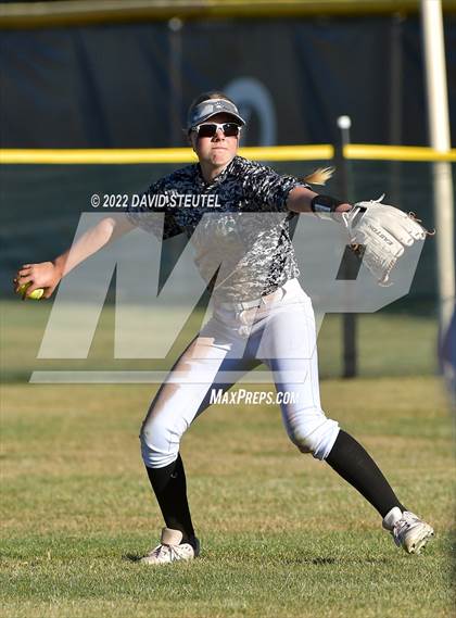 Thumbnail 1 in Folsom @ Ponderosa photogallery.