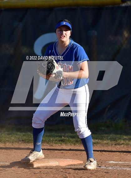 Thumbnail 1 in Folsom @ Ponderosa photogallery.
