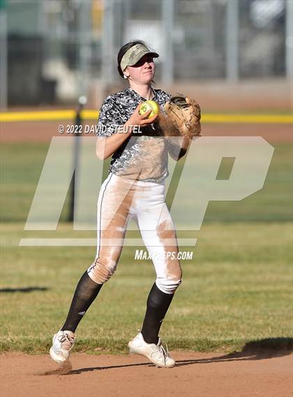 Thumbnail 1 in Folsom @ Ponderosa photogallery.