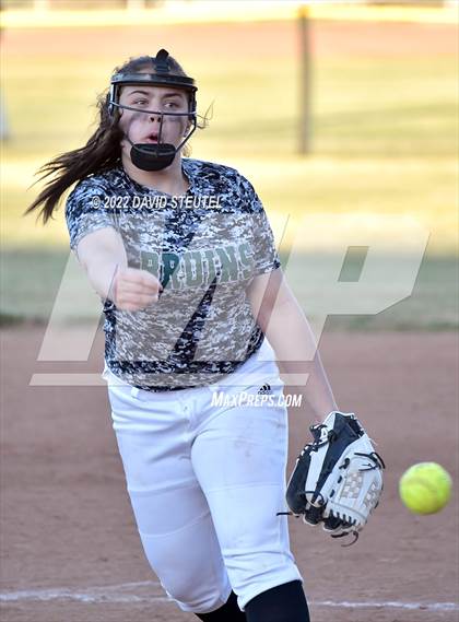 Thumbnail 1 in Folsom @ Ponderosa photogallery.