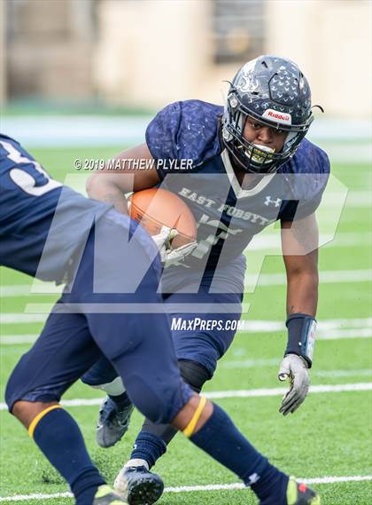 Thumbnail 1 in East Forsyth vs. Cardinal Gibbons (NCHSAA 4A Final) photogallery.