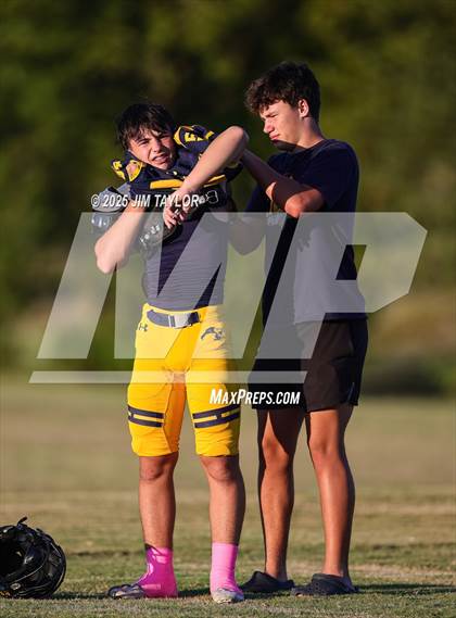 Thumbnail 3 in Abilene Christian @ Weatherford Christian photogallery.