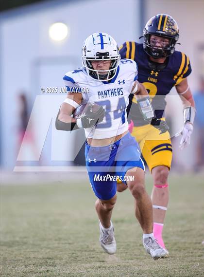 Thumbnail 3 in Abilene Christian @ Weatherford Christian photogallery.