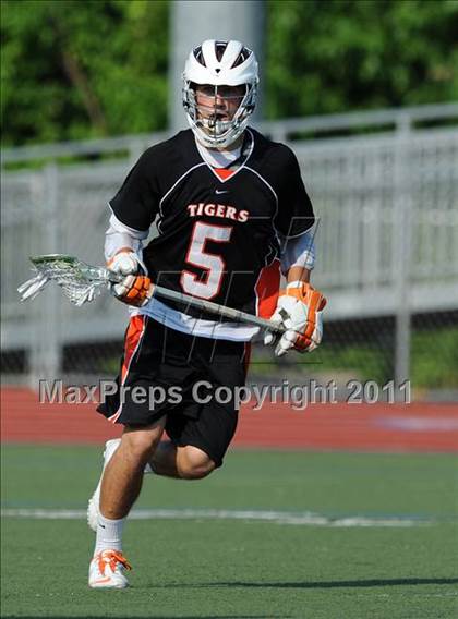 Thumbnail 3 in Ridgefield vs. Staples (CIAC Class L Semifinal) photogallery.