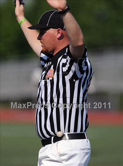Thumbnail 1 in Ridgefield vs. Staples (CIAC Class L Semifinal) photogallery.