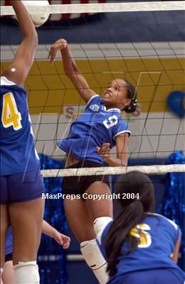 Thumbnail 3 in Louisville @ St. Matthias (Sec. Playoff) photogallery.