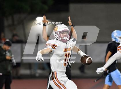 Thumbnail 2 in El Modena @ Villa Park photogallery.