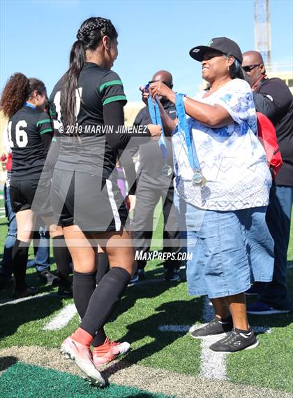 Thumbnail 1 in Belmont vs. Rivera (CIF LACS Division III Final) photogallery.