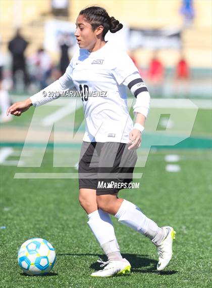Thumbnail 1 in Belmont vs. Rivera (CIF LACS Division III Final) photogallery.