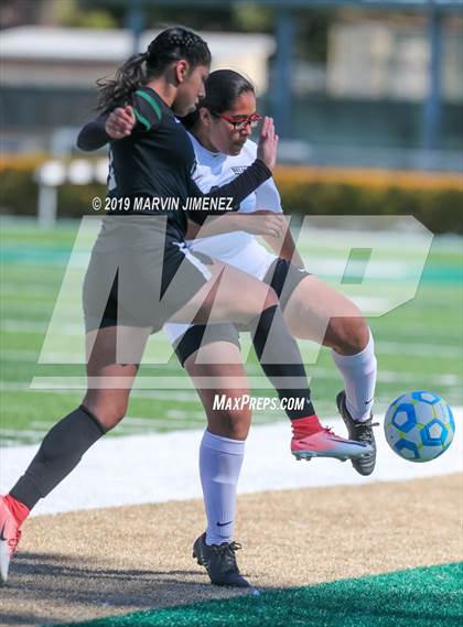 Thumbnail 2 in Belmont vs. Rivera (CIF LACS Division III Final) photogallery.