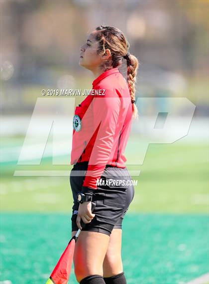 Thumbnail 2 in Belmont vs. Rivera (CIF LACS Division III Final) photogallery.