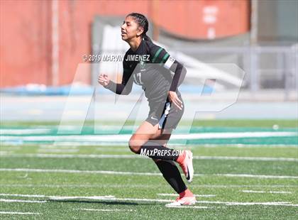 Thumbnail 2 in Belmont vs. Rivera (CIF LACS Division III Final) photogallery.