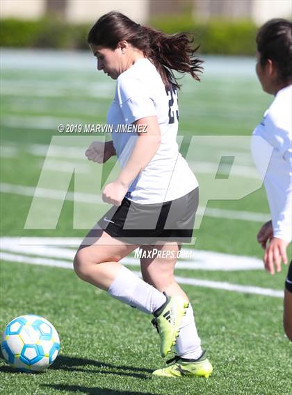 Thumbnail 2 in Belmont vs. Rivera (CIF LACS Division III Final) photogallery.
