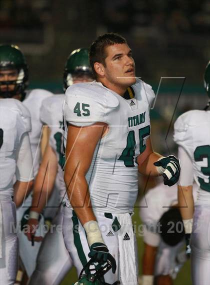 Thumbnail 2 in Oceanside vs. Poway (CIF SDS D2 Final) photogallery.
