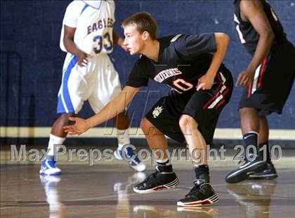 Thumbnail 3 in Harvard-Westlake @ Verbum Dei photogallery.