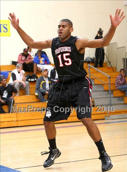 Thumbnail 3 in Harvard-Westlake @ Verbum Dei photogallery.