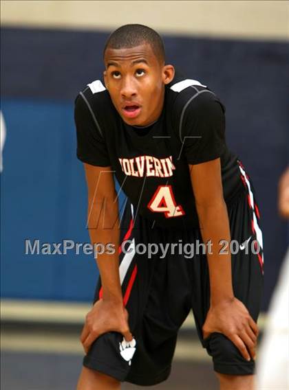Thumbnail 2 in Harvard-Westlake @ Verbum Dei photogallery.