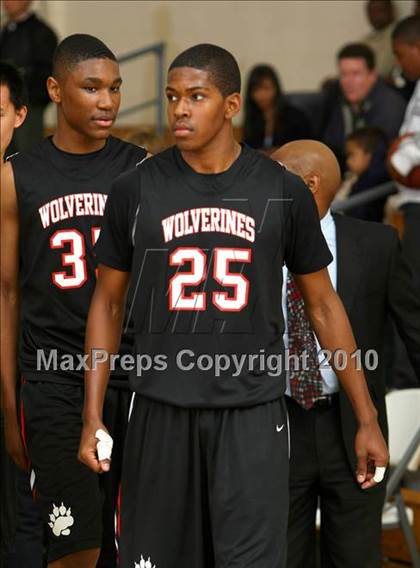 Thumbnail 2 in Harvard-Westlake @ Verbum Dei photogallery.