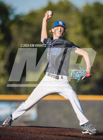 Thumbnail 2 in Chesapeake vs. Decatur (MPSSAA 3A Semifinal) photogallery.