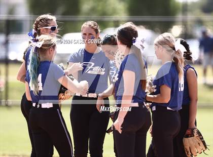 Thumbnail 1 in Westmoreland vs. Huntingdon photogallery.