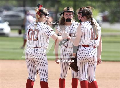 Thumbnail 3 in Westmoreland vs. Huntingdon photogallery.