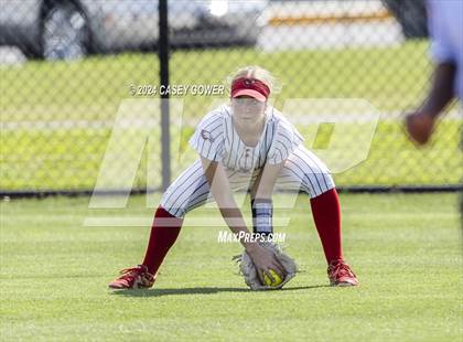 Thumbnail 3 in Westmoreland vs. Huntingdon photogallery.