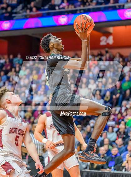 Thumbnail 2 in Bristol Central vs. Northwest Catholic (CIAC Class II Final) photogallery.