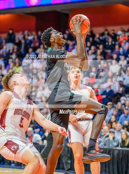 Thumbnail 3 in Bristol Central vs. Northwest Catholic (CIAC Class II Final) photogallery.