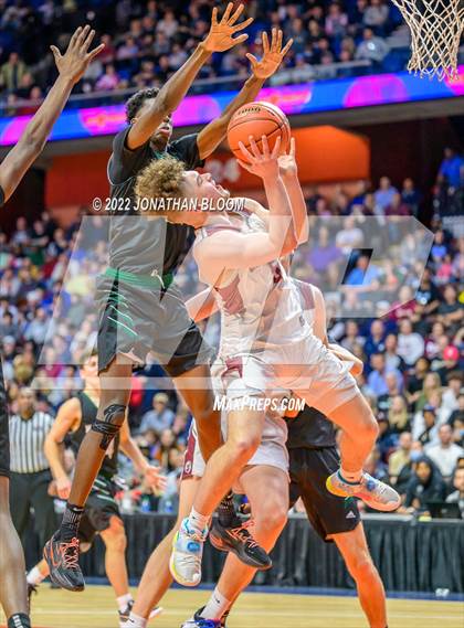 Thumbnail 3 in Bristol Central vs. Northwest Catholic (CIAC Class II Final) photogallery.