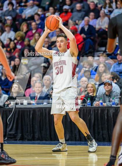 Thumbnail 2 in Bristol Central vs. Northwest Catholic (CIAC Class II Final) photogallery.