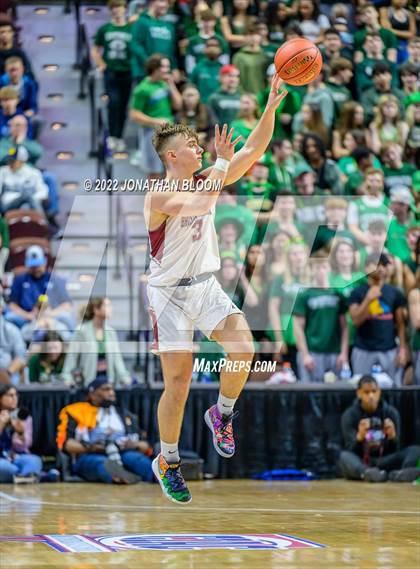 Thumbnail 2 in Bristol Central vs. Northwest Catholic (CIAC Class II Final) photogallery.