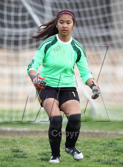 Thumbnail 3 in Verdugo Hills vs. Robert F. Kennedy Community (CIF L.A. City Section D2 Semifinal) photogallery.