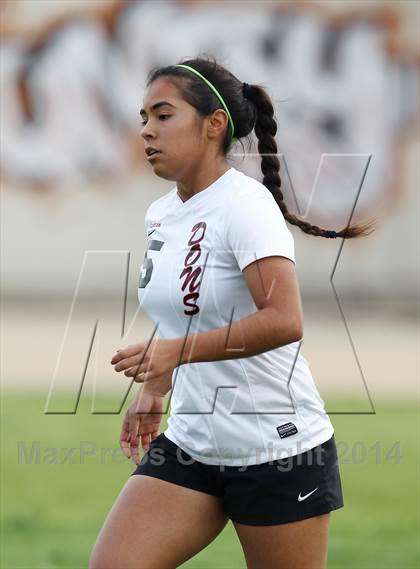 Thumbnail 3 in Verdugo Hills vs. Robert F. Kennedy Community (CIF L.A. City Section D2 Semifinal) photogallery.