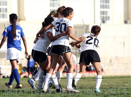Thumbnail 2 in Verdugo Hills vs. Robert F. Kennedy Community (CIF L.A. City Section D2 Semifinal) photogallery.