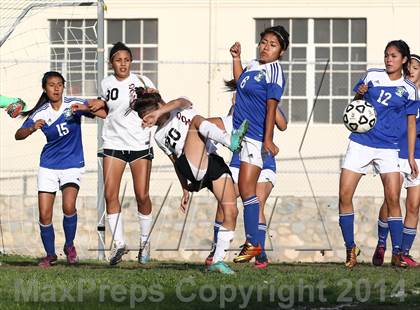 Thumbnail 3 in Verdugo Hills vs. Robert F. Kennedy Community (CIF L.A. City Section D2 Semifinal) photogallery.