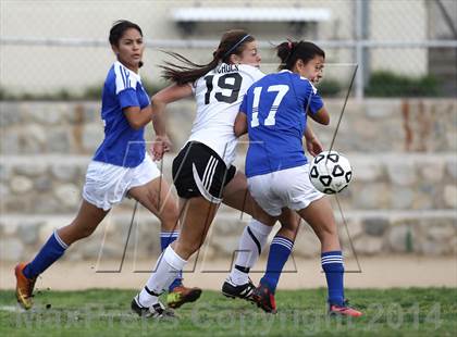Thumbnail 3 in Verdugo Hills vs. Robert F. Kennedy Community (CIF L.A. City Section D2 Semifinal) photogallery.
