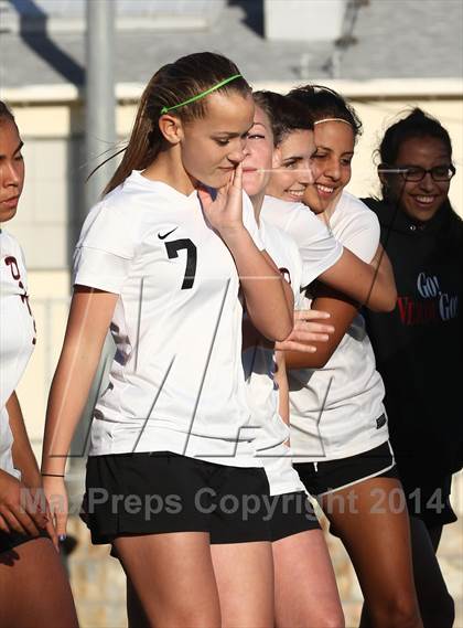 Thumbnail 3 in Verdugo Hills vs. Robert F. Kennedy Community (CIF L.A. City Section D2 Semifinal) photogallery.