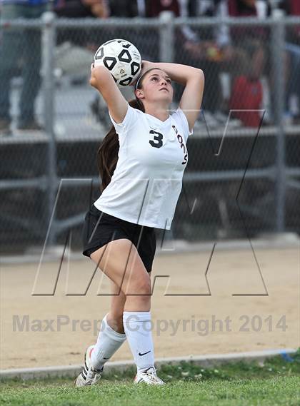 Thumbnail 3 in Verdugo Hills vs. Robert F. Kennedy Community (CIF L.A. City Section D2 Semifinal) photogallery.