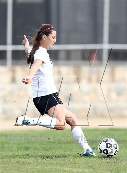 Thumbnail 3 in Verdugo Hills vs. Robert F. Kennedy Community (CIF L.A. City Section D2 Semifinal) photogallery.