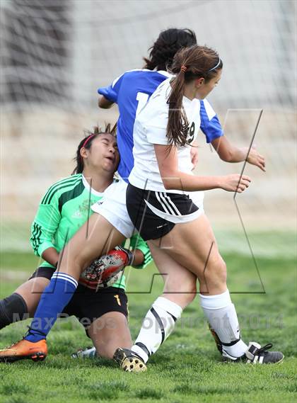 Thumbnail 1 in Verdugo Hills vs. Robert F. Kennedy Community (CIF L.A. City Section D2 Semifinal) photogallery.