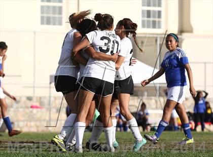 Thumbnail 3 in Verdugo Hills vs. Robert F. Kennedy Community (CIF L.A. City Section D2 Semifinal) photogallery.