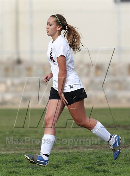 Thumbnail 3 in Verdugo Hills vs. Robert F. Kennedy Community (CIF L.A. City Section D2 Semifinal) photogallery.